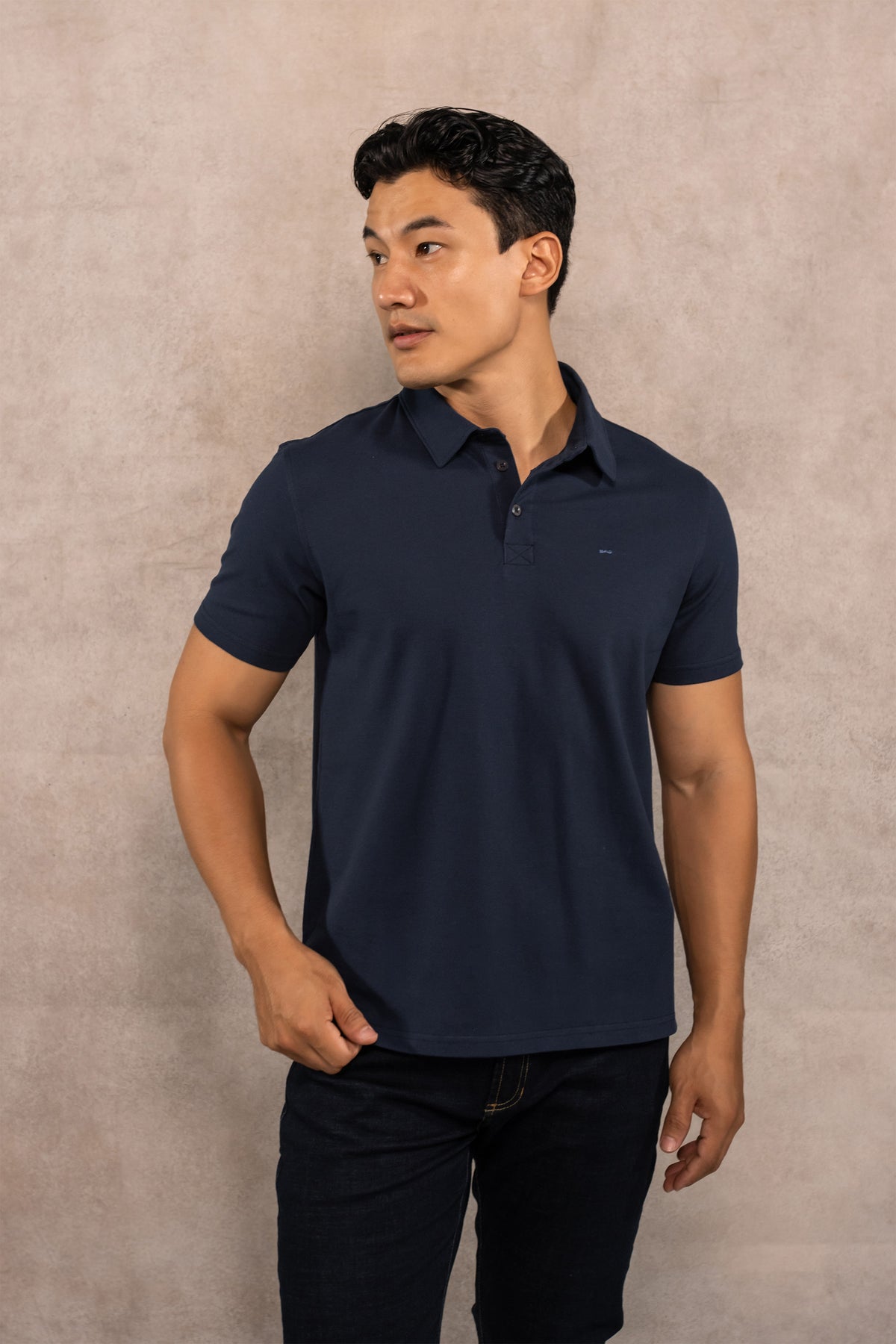Polo Antimanchas Cuello Rígido Azul Navy