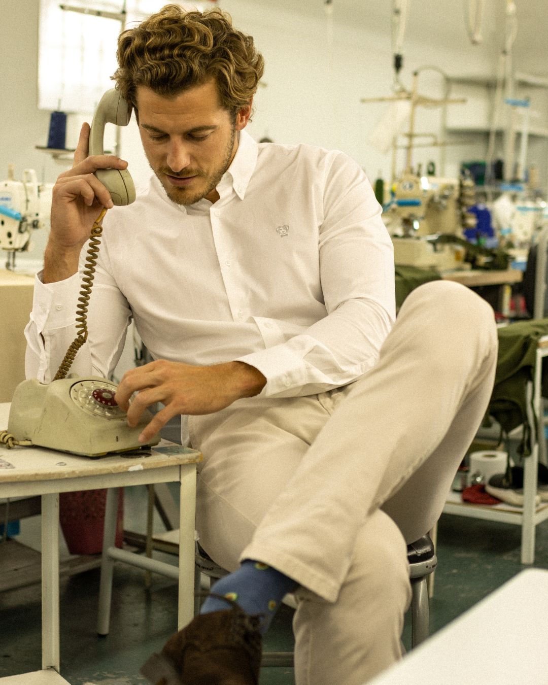 Camisa Antimanchas Popelina Blanca Logo Gris Claro - Talla Regular