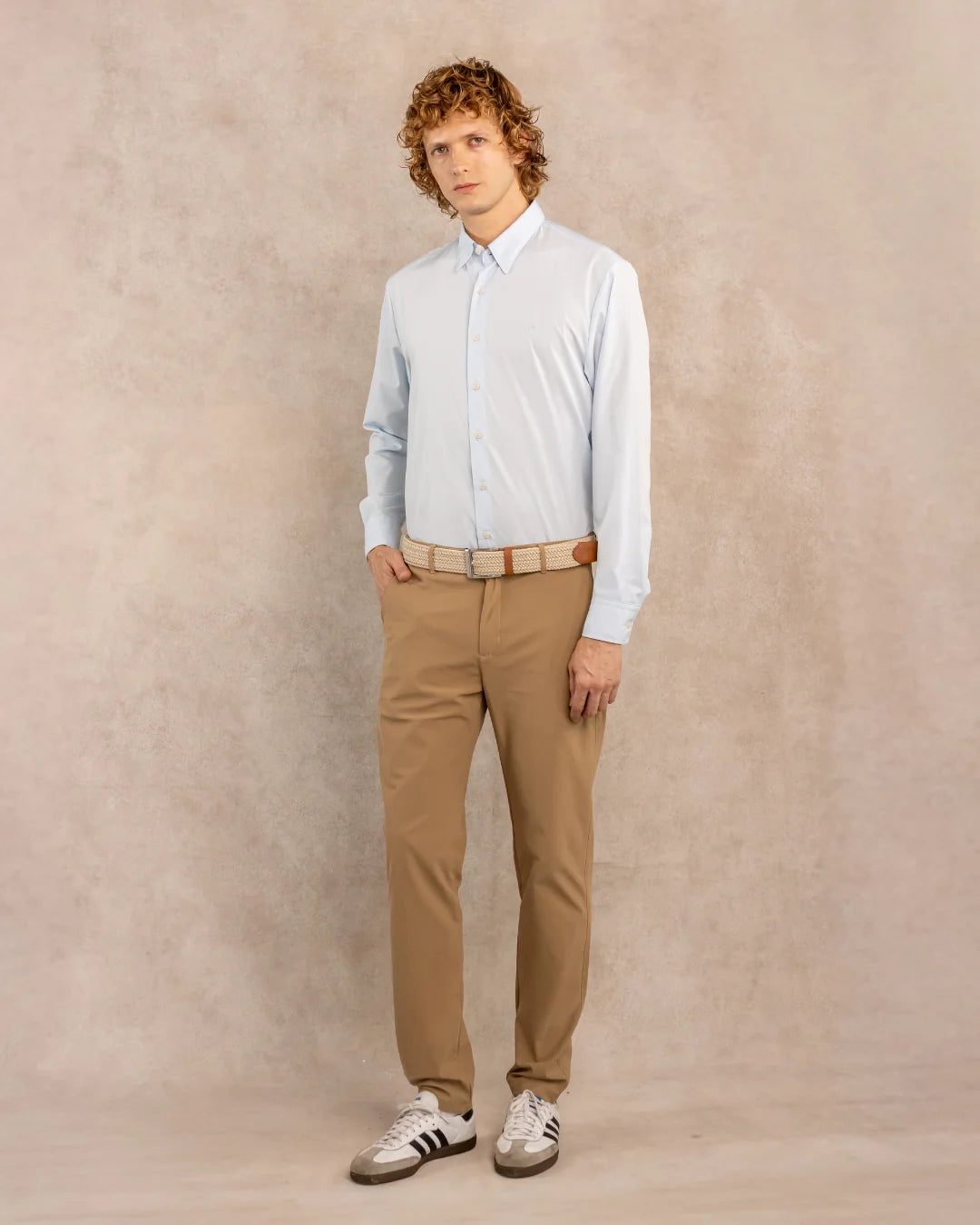 Camisa Performance Antiarrugas Azul Claro