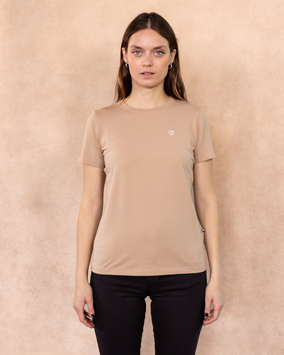 Camiseta Antimanchas de Mujer Arena - Talla Regular