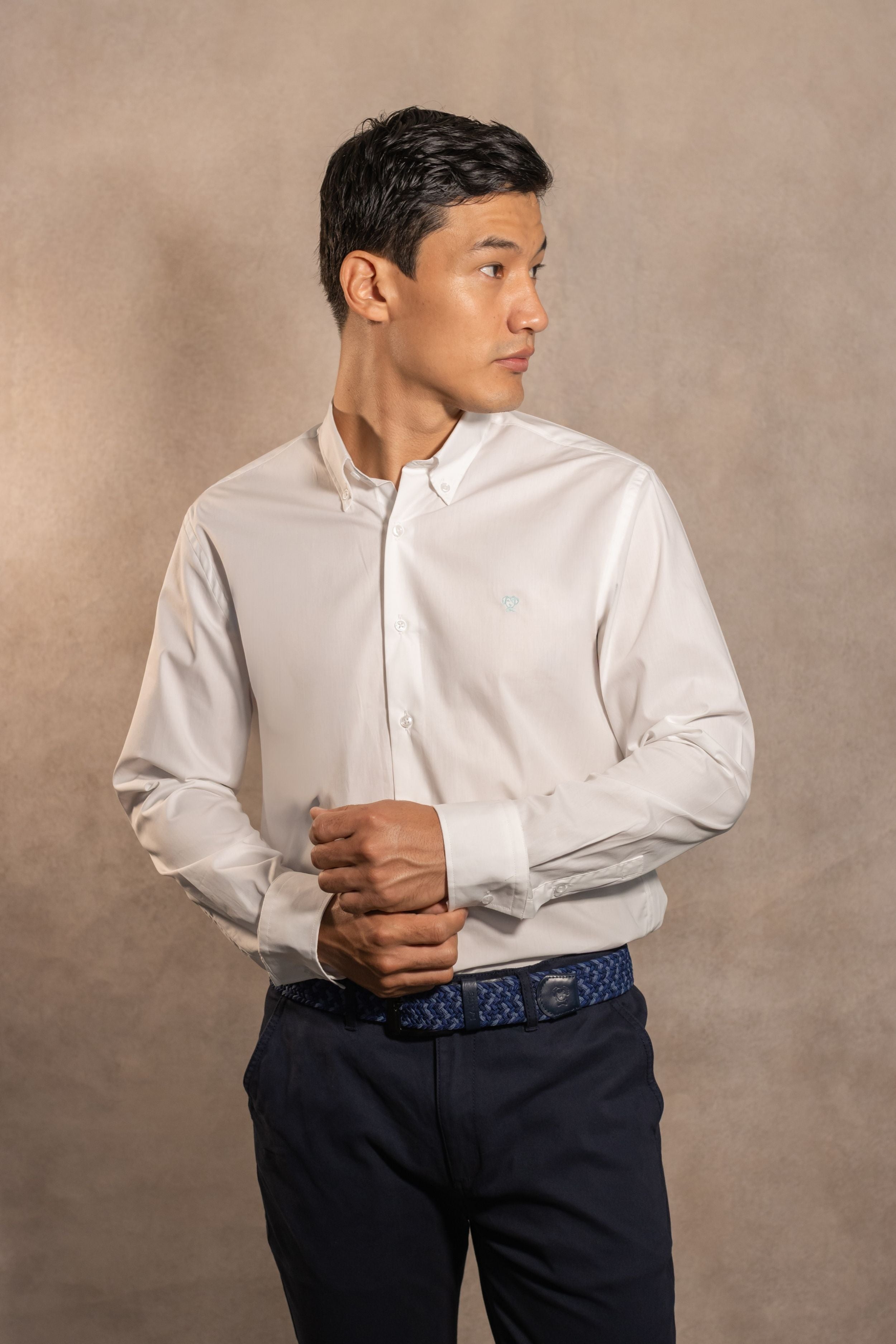 Camisa Antimanchas Popelina Blanco Logo Azul Claro