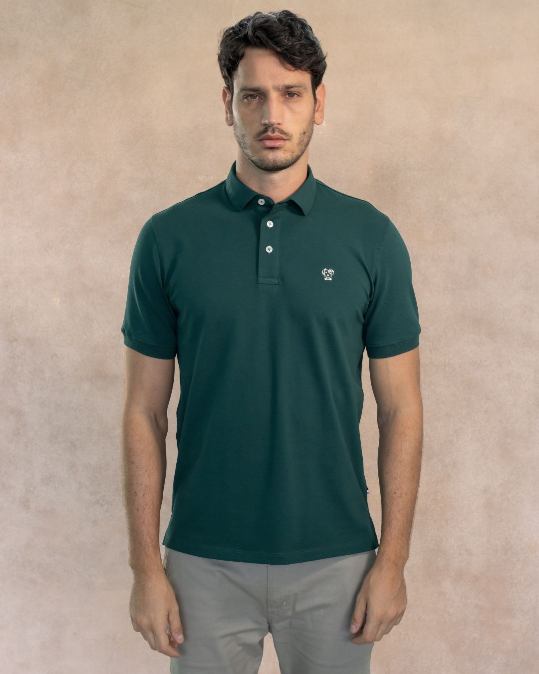 Polo Antimanchas Cuello Rígido Verde Esmeralda