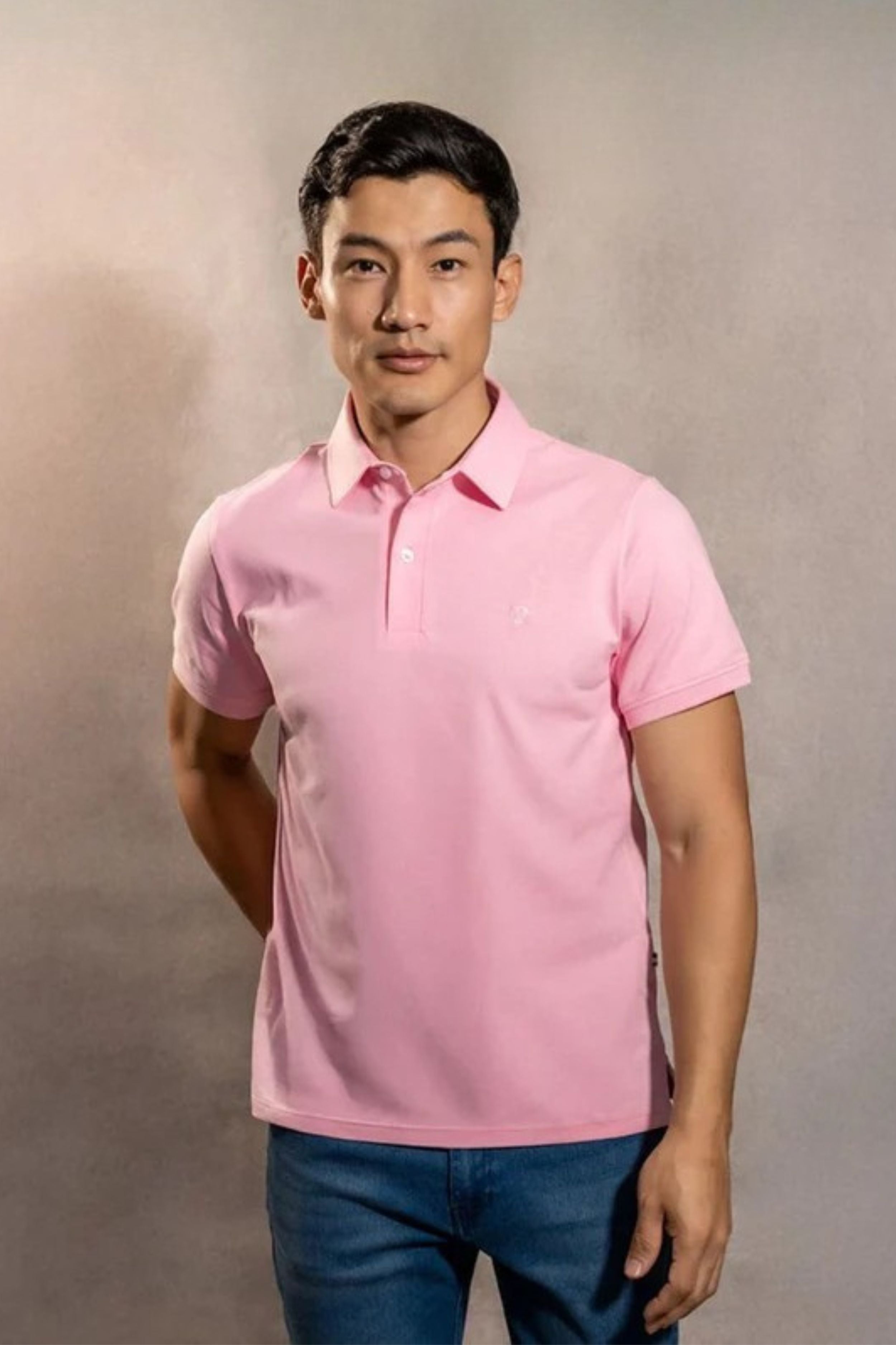 Polo Antimanchas Cuello Rígido Rosado