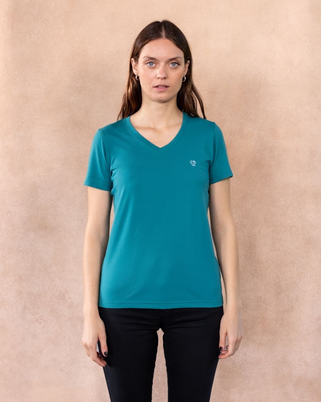 Camiseta Antimanchas Cuello V Verde Jade - Talla Regular