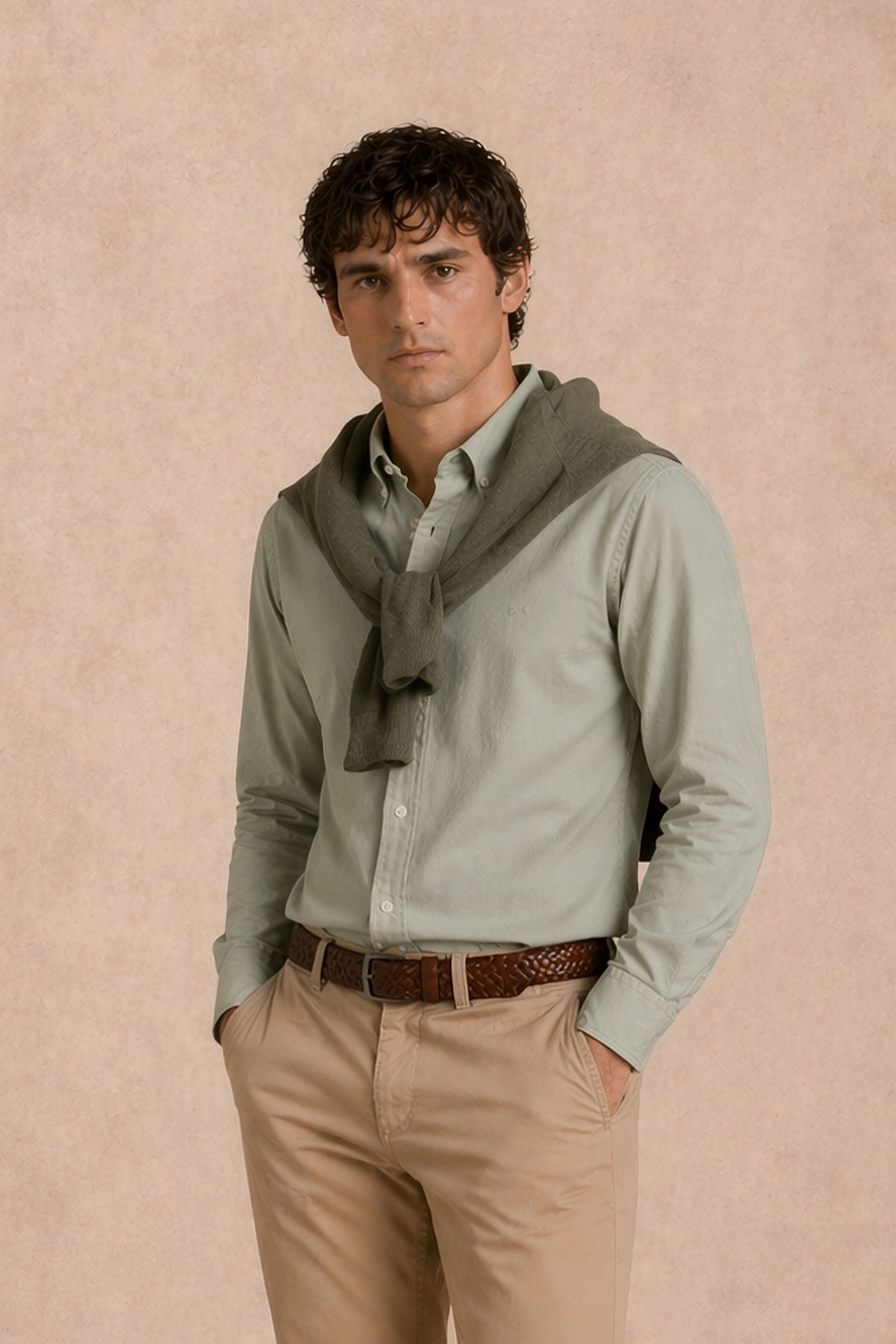 Camisa Antimanchas Oxford Verde Sage Logo Contraste - Talla Regular
