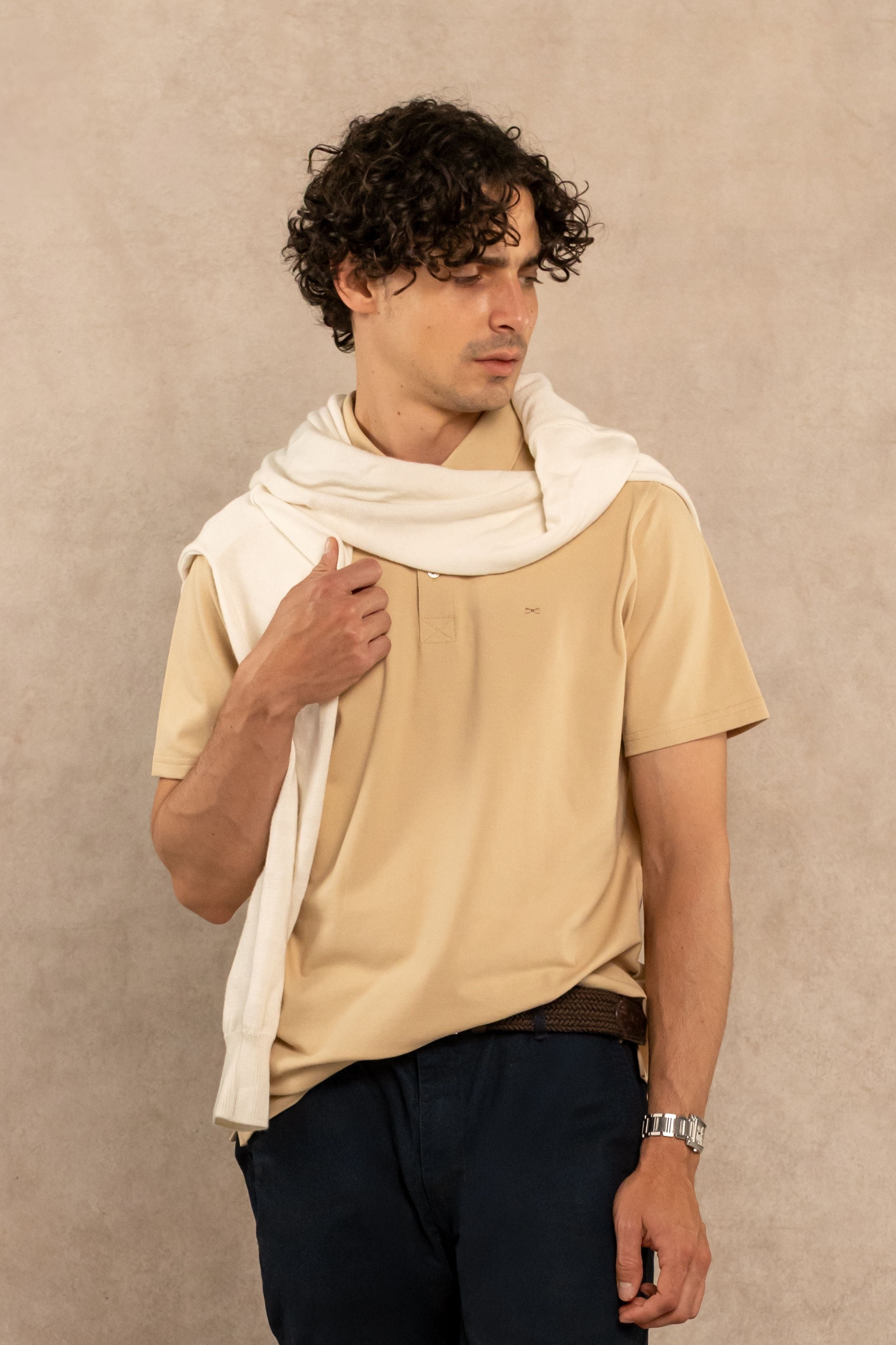 Polo Antimanchas Cuello Rígido Arena