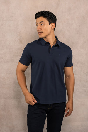 Polo Antimanchas Cuello Rígido Azul Navy