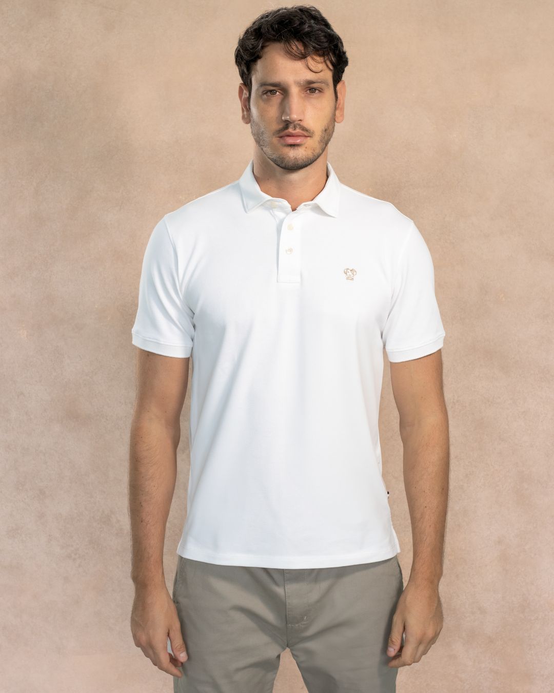 Polo Antimanchas Cuello Rígido Ivory