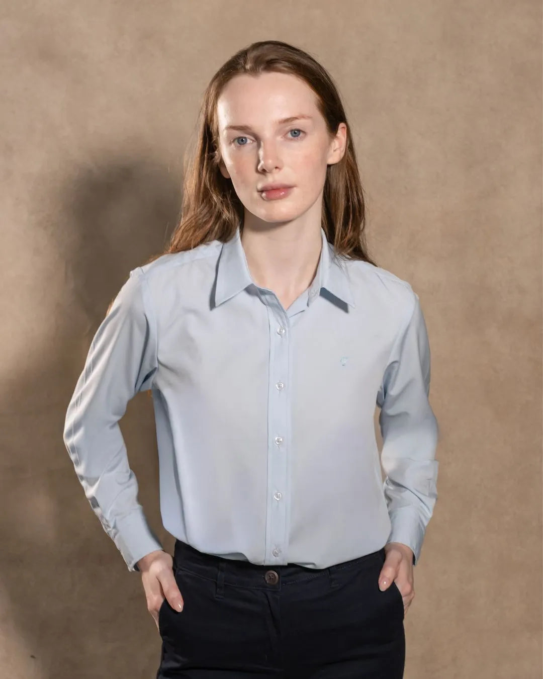 Camisa Performance Antiarrugas De Mujer Azul Claro