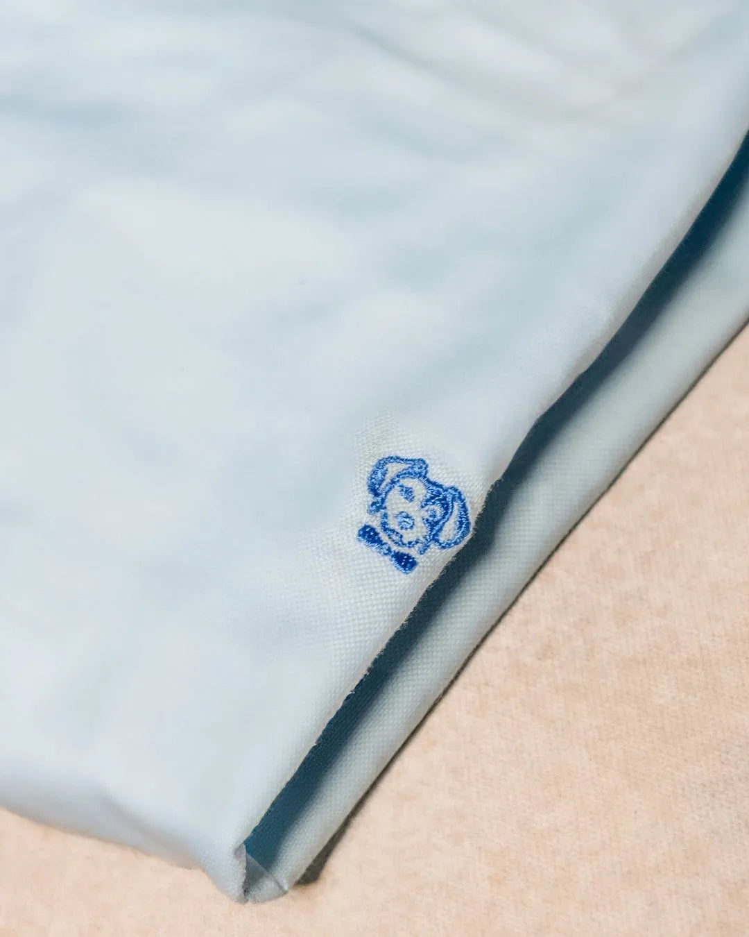 Camisa antimanchas Oxford Azul Sky Logo Combinado marca DANTE para hombre regular fit foto  logo