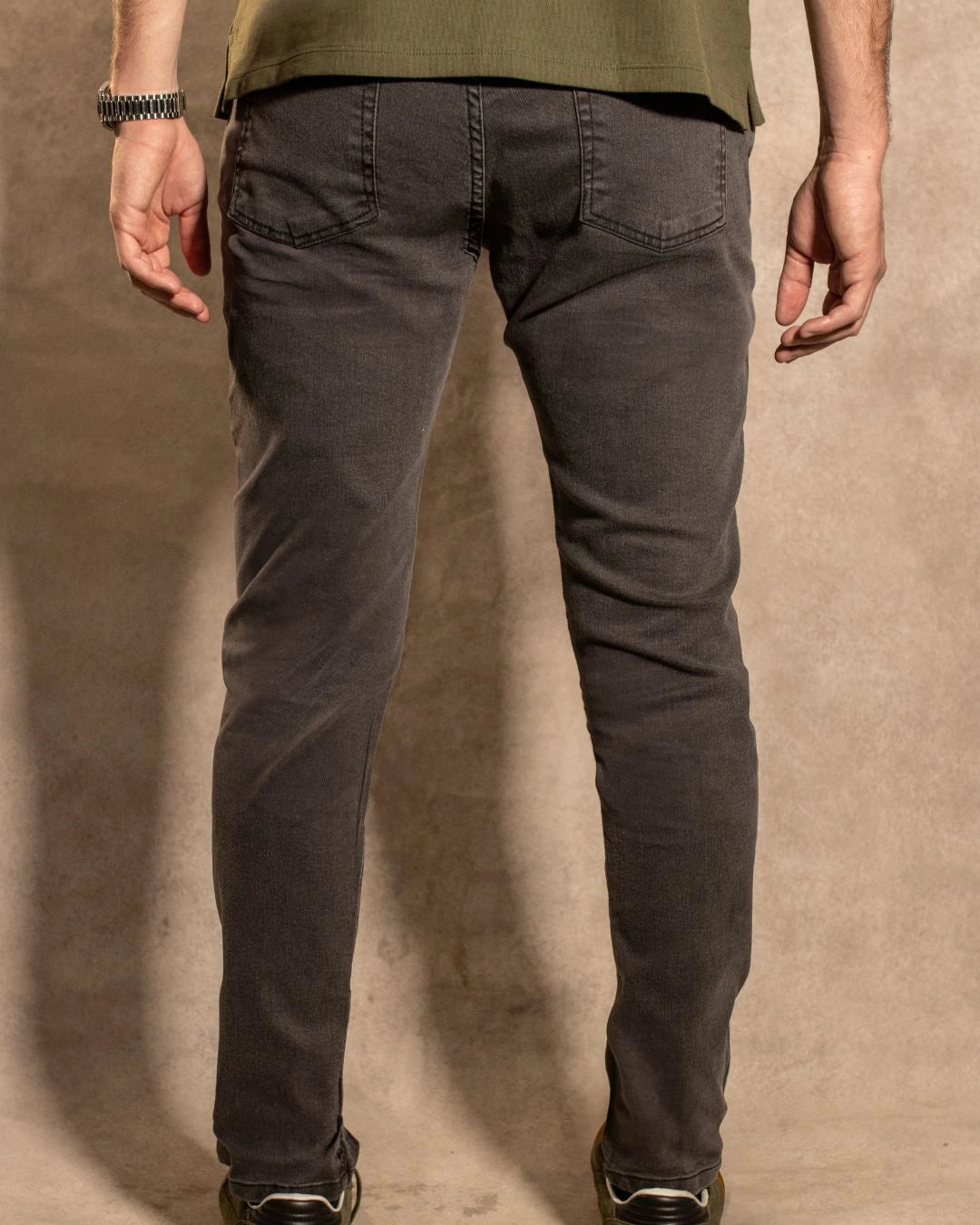 Jean Elástico Gris Oscuro para hombre marca DANTE ajustado foto
espalda