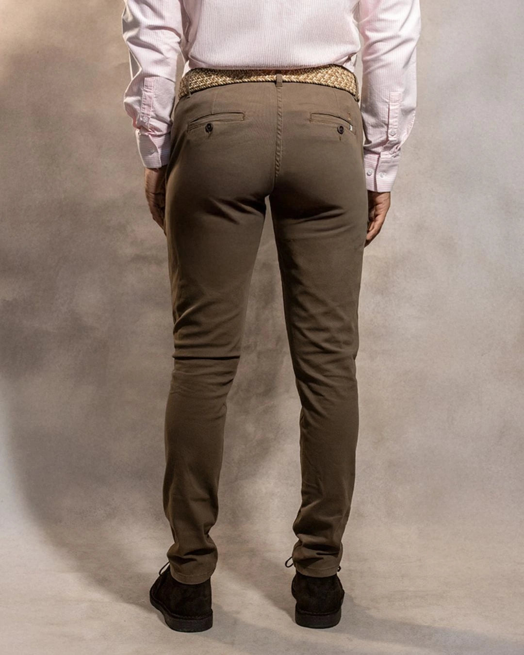 Pantalón Elástico Mocca para hombre marca DANTE tallaje regular fit foto 