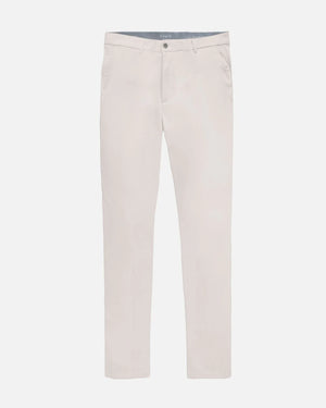 Pantalón performance antimanchas Light Gray para hombre marca dante tallaje regular fit foto mockup
