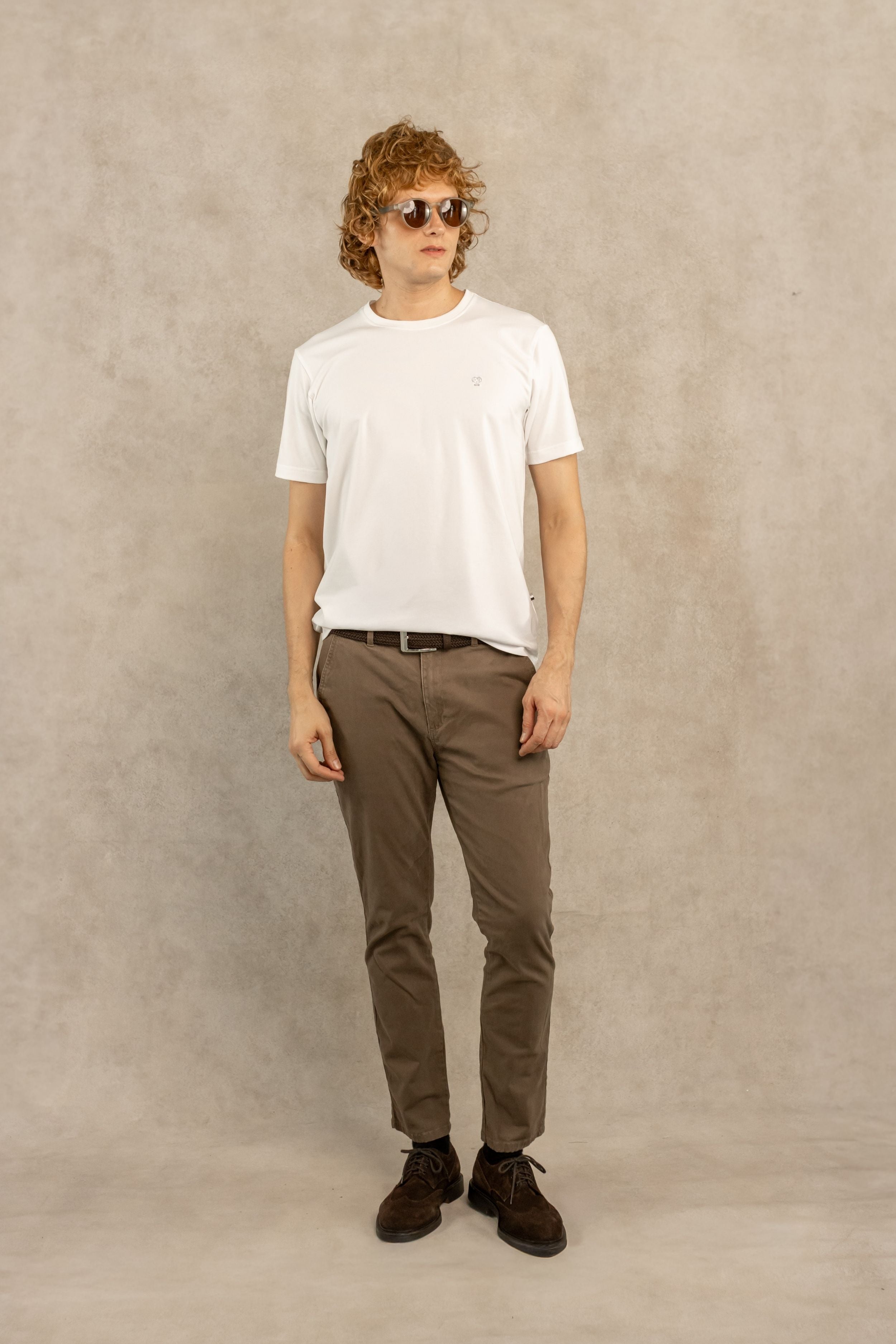 T-Shirt Antimanchas Blanco Logo Gris - Talla Regular